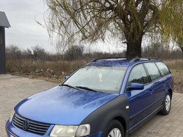 Авто Volkswagen Passat Sedan 1999 № 8283613