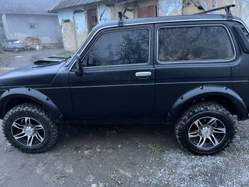 Авто ВАЗ 2121 1993 № 8283649