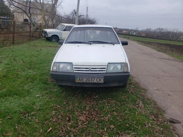 Авто ВАЗ 21099 1994 № 8283819