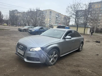 Авто Audi A4 2011 № 8283829
