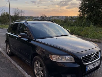 Авто Volvo V50 2008 № 8284053