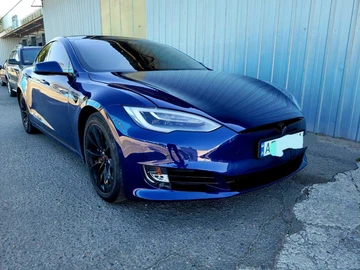 Авто Tesla Model S 2018 № 8284091