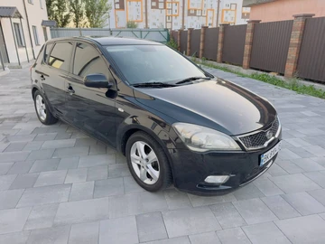 Авто KIA Cee X27 D 2011 № 8284194