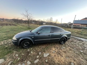 Авто Volkswagen Passat Sedan 2001 № 8284374
