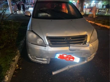 Авто Toyota Avensis Verso 2002 № 8284386