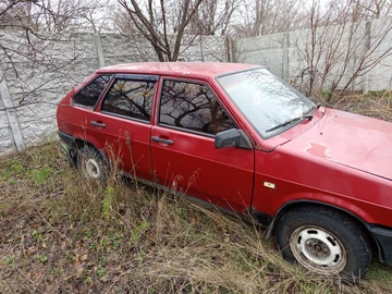 Авто ВАЗ 2109 1989 № 8284437