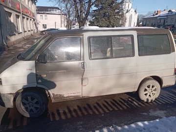 Авто Volkswagen Transporter 2001 № 8284695