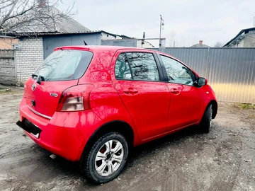 Авто Toyota Yaris 2007 № 8284736