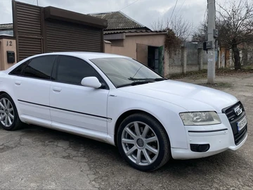 Авто Audi A8 2003 № 8284790