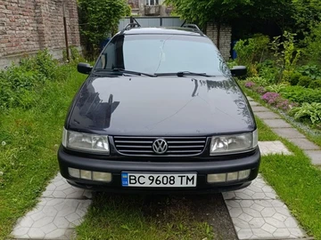 Авто Volkswagen Passat Variant 1996 № 8284923