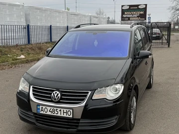 Авто Volkswagen Touran 2007 № 8284977