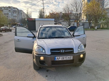 Авто Hyundai Tucson 2004 № 8285066