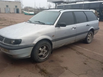 Авто Volkswagen Passat Sedan 1996 № 8285120