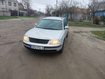Авто Volkswagen Passat Cc 1998 № 8285391