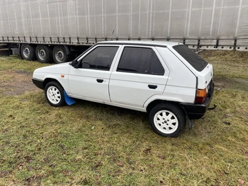 Авто Skoda Favorit 1991 № 8285649
