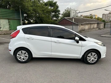 Авто Ford Fiesta 2011 № 8285660