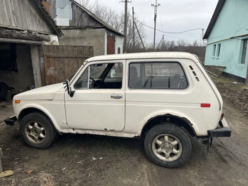 Авто ВАЗ 2121 1993 № 8285753
