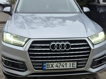 Авто Audi Q7 2018 № 8286104