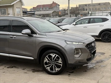 Авто Hyundai Santa Fe 2019 № 8286144
