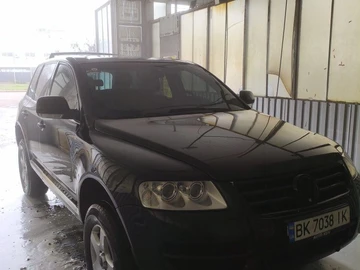 Авто Volkswagen Touareg 2004 № 8286526