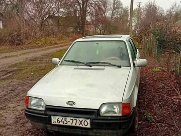 Авто Ford Escort 1988 № 8286529