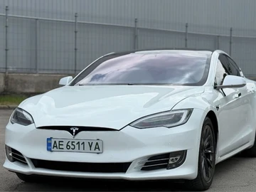 Авто Tesla Model S 2019 № 8286756