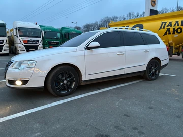 Авто Volkswagen Passat Variant 2009 № 8287133