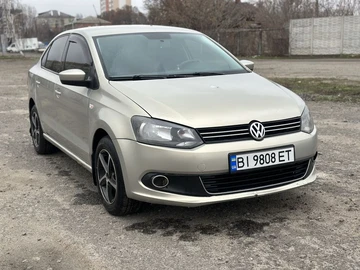 Авто Volkswagen Polo 2012 № 8287145