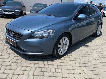 Авто Volvo V40 Kombi 2013 № 8287168
