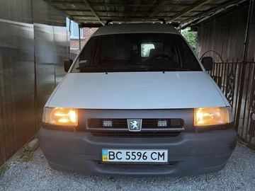 Авто Peugeot Expert 2000 № 8287451