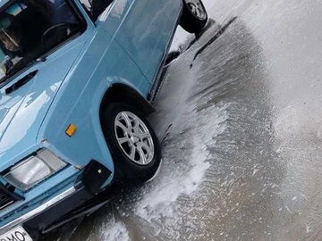 Авто ВАЗ 2107 1988 № 8287644