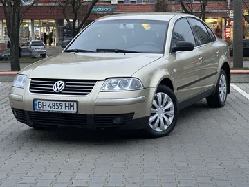 Авто Volkswagen Passat Sedan 2003 № 8287876
