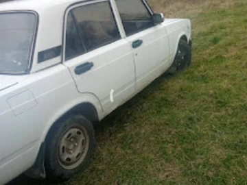 Авто ВАЗ 2107 1990 № 8287957