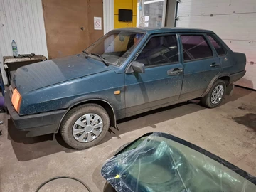 Авто ВАЗ 21099 1990 № 8287971