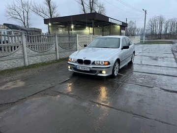 Авто BMW 5 Серия 2001 № 8288012