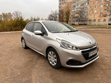 Авто Peugeot 208 2017 № 8288027