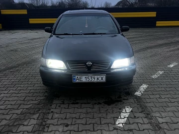 Авто Nissan Maxima 1995 № 8288040