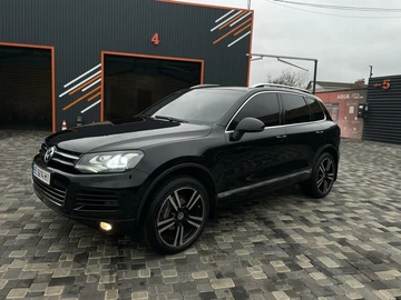Авто Volkswagen Touareg 2011 № 8288189