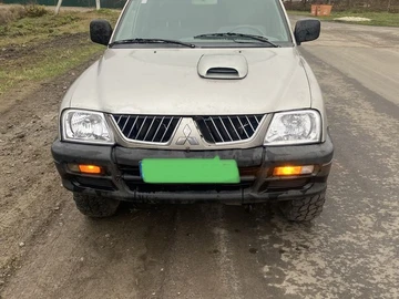 Авто Mitsubishi L 200 2001 № 8288199