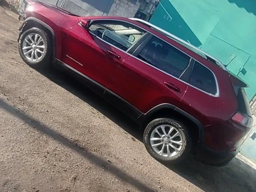 Авто Jeep Cherokee 2018 № 8288481