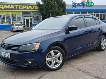 Авто Volkswagen Jetta 2012 № 8288493