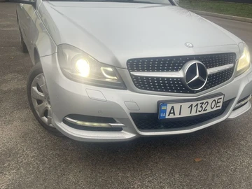 Авто Mercedes 220 2012 № 8288683