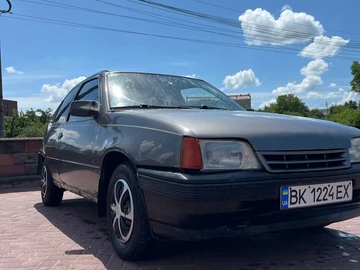 Авто Opel Kadett 1988 № 8288727