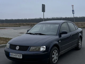 Авто Volkswagen Passat Sedan 2000 № 8288907
