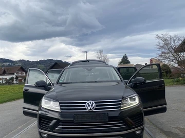 Авто Volkswagen Touareg 2014 № 8289058