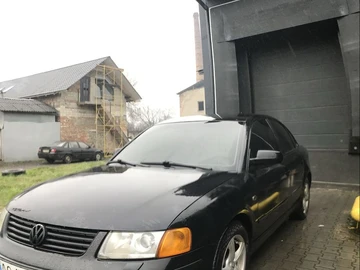 Авто Volkswagen Passat Sedan 1999 № 8289144