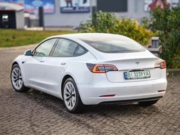 Авто Tesla Model 3 2020 № 8289333
