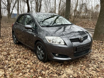Авто Toyota Auris 2008 № 8289561