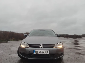 Авто Volkswagen Jetta 2012 № 8289640