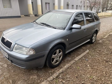 Авто Skoda Octavia 2002 № 8289655